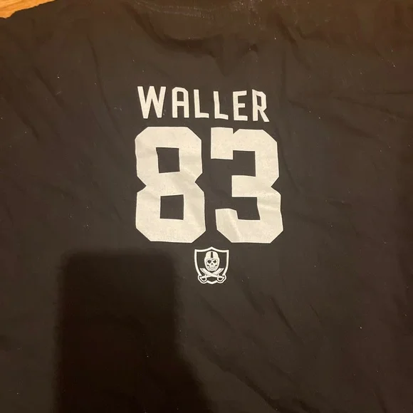 ✅ 🌟NEW IN BOX🌟 Black Sunday Raiders Waller #83 Large Graphic Tshirt ✅ - Picture 3 of 6
